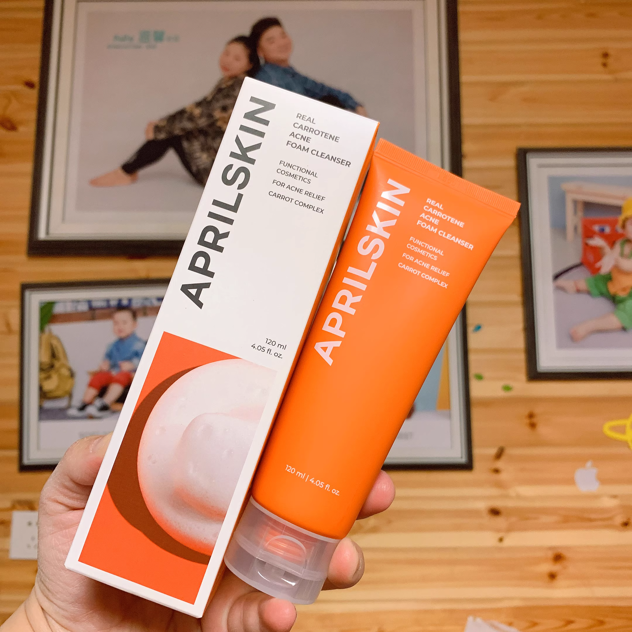 Aprilskin Real Carrotene Acne Foam Cleanser (120 ml)