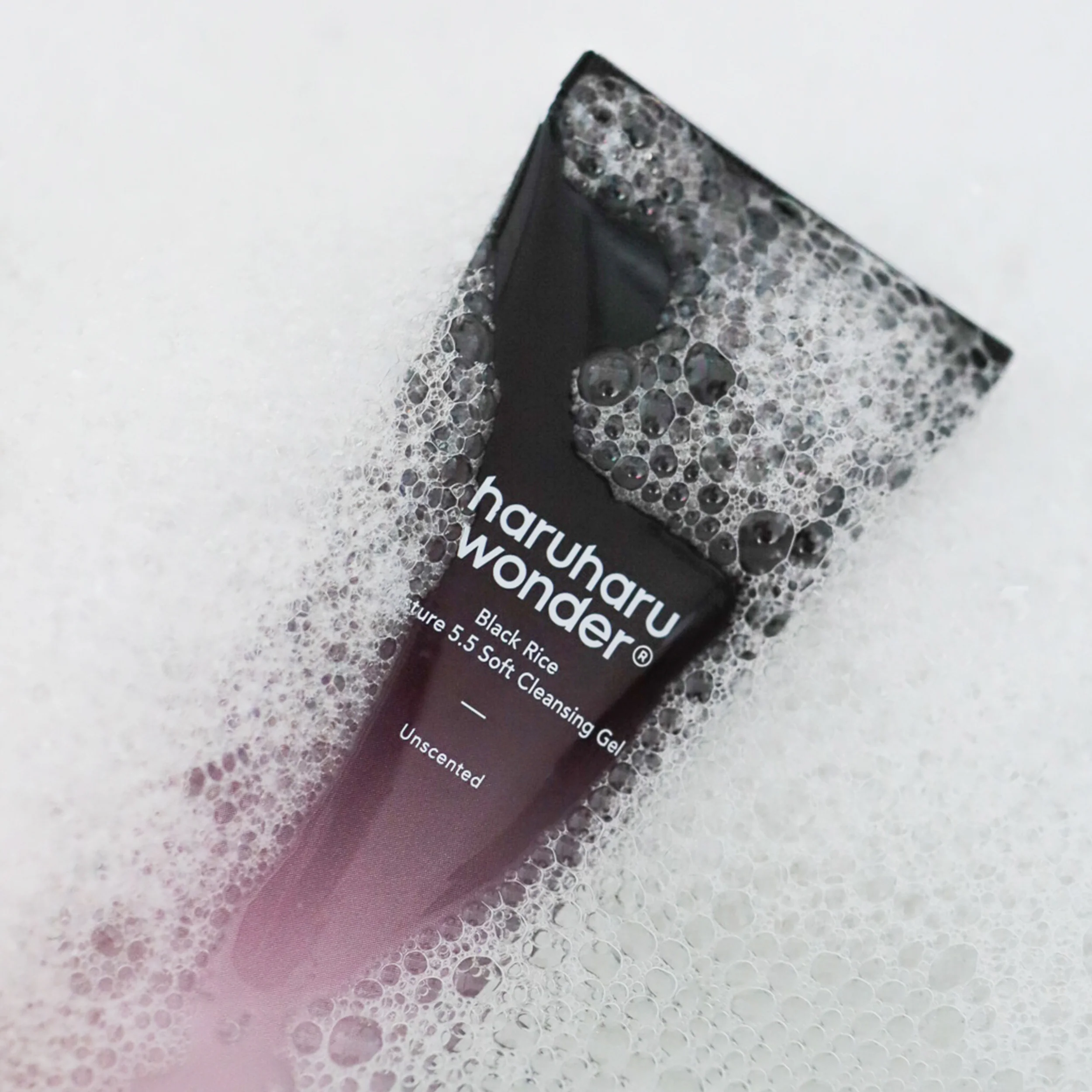 Haruharu Wonder Black Rice Moisture 5.5 Soft Deep Cleansing Gel (100ml)