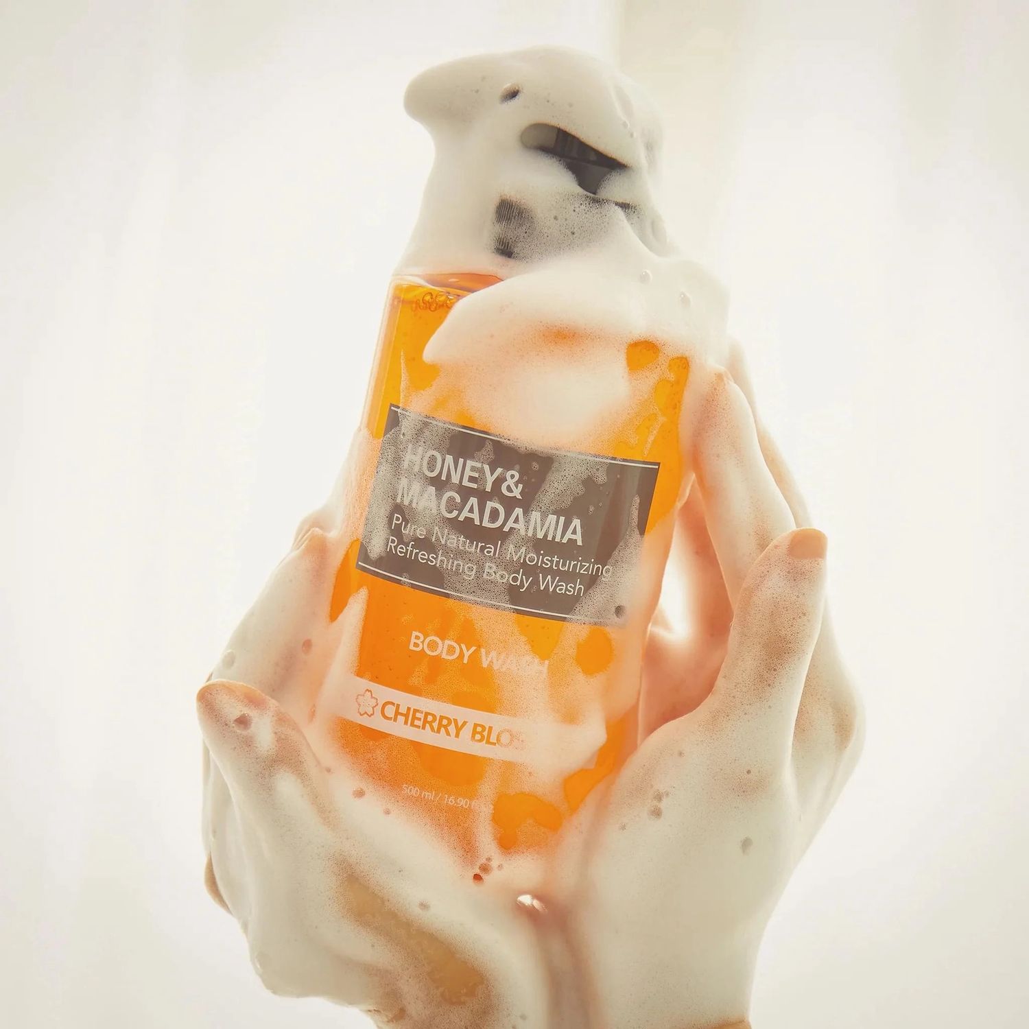 Kundal Honey & Macadamia Body Wash Cherry Blossom 500ml