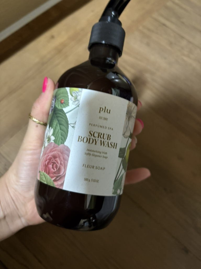 Plu perfumed spa body lotion fleue soap 500ml